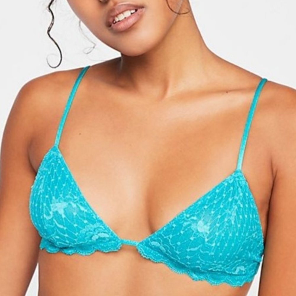 Free People NWOT Essential Lace Bralette